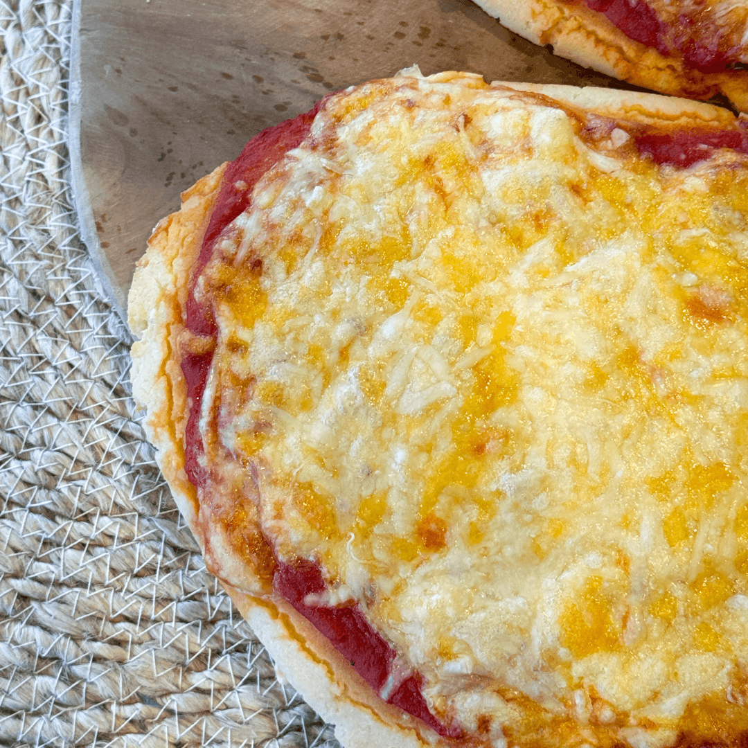 Pizza (with just 3 ingredients)